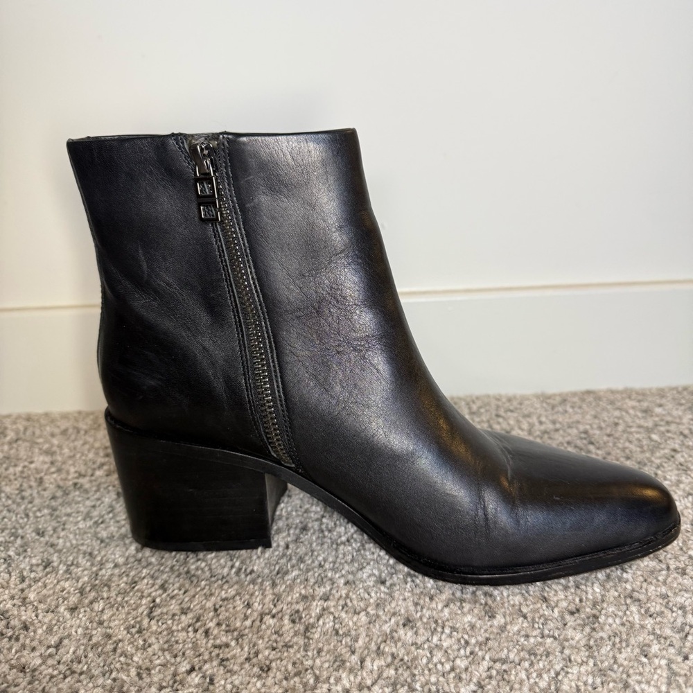 Opening Ceremony Black Leather Side Zip Block Heel Ankle Boots Women’s 39 US 8.5